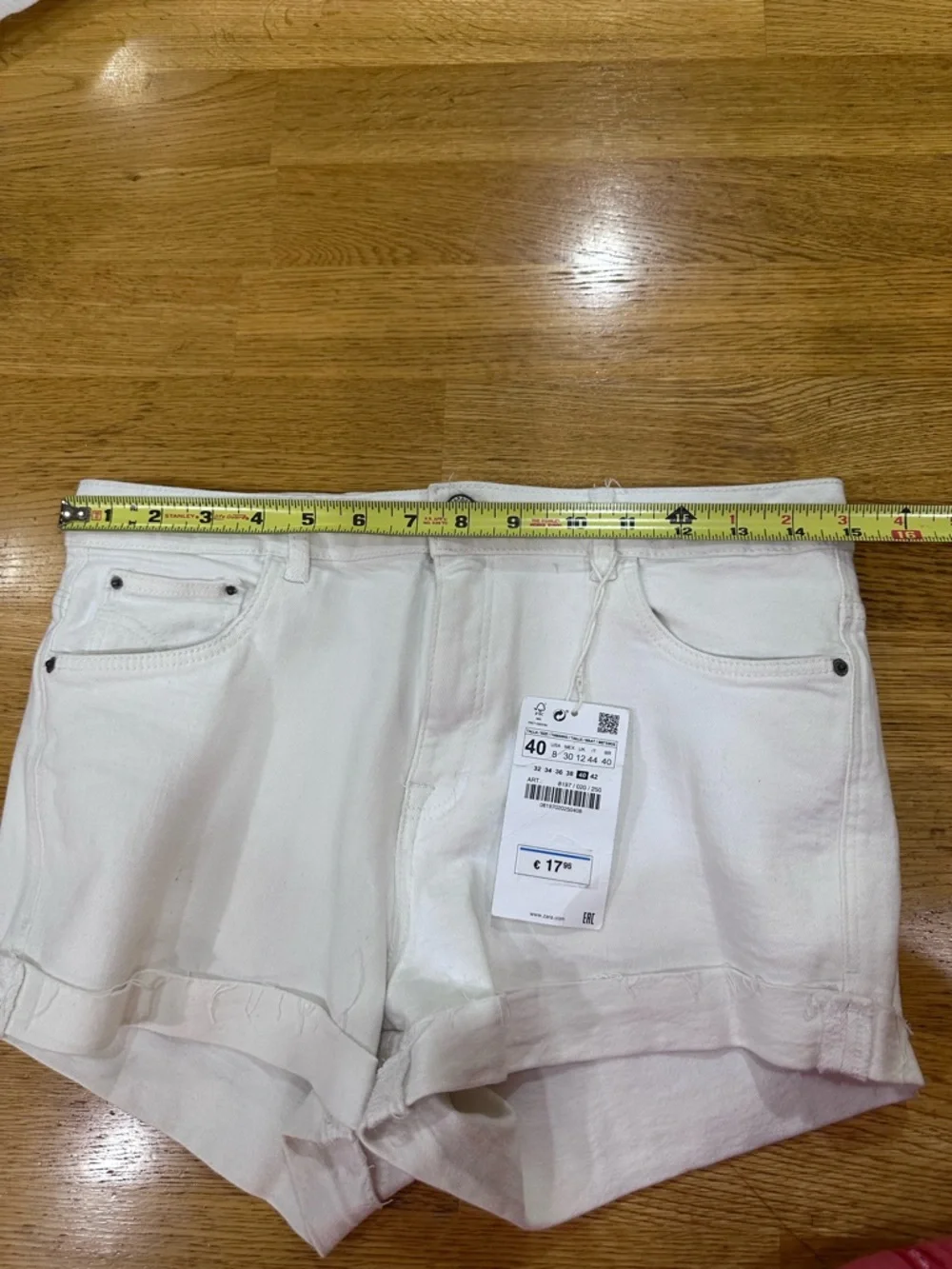 Women's Zara White  Denim Shorts